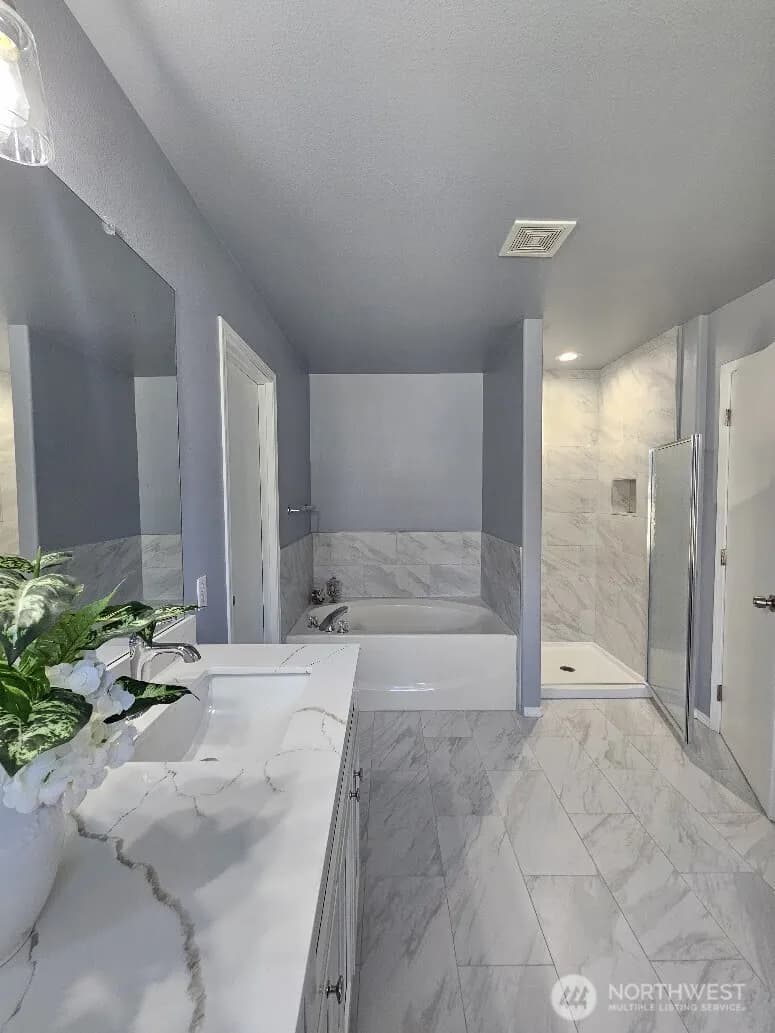 Property photo for 201 Glennwood Place Se, Renton photo 24