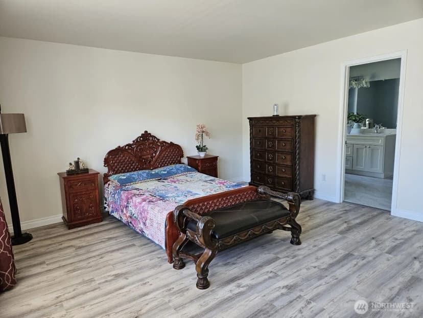 Property photo for 201 Glennwood Place Se, Renton photo 22