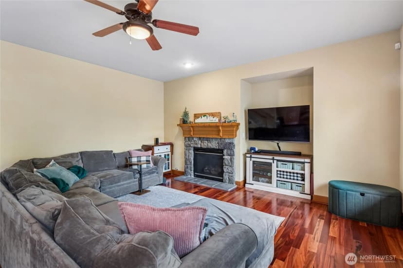 Property photo for 10416 Se 273rd Place, Kent photo 12