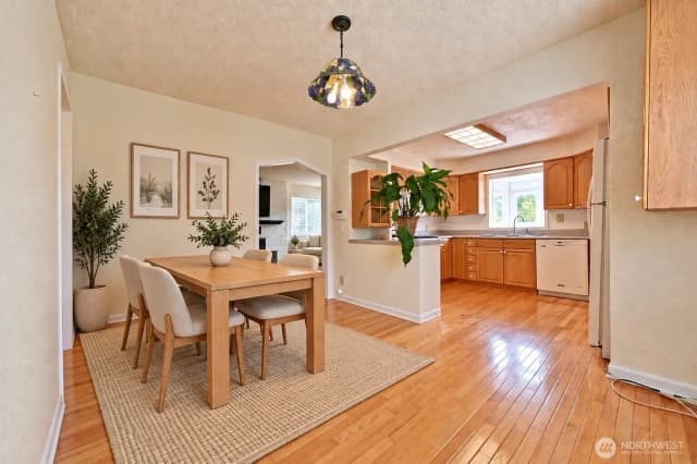 Property photo for 2272 Long Lake Road Se, Port Orchard photo 5