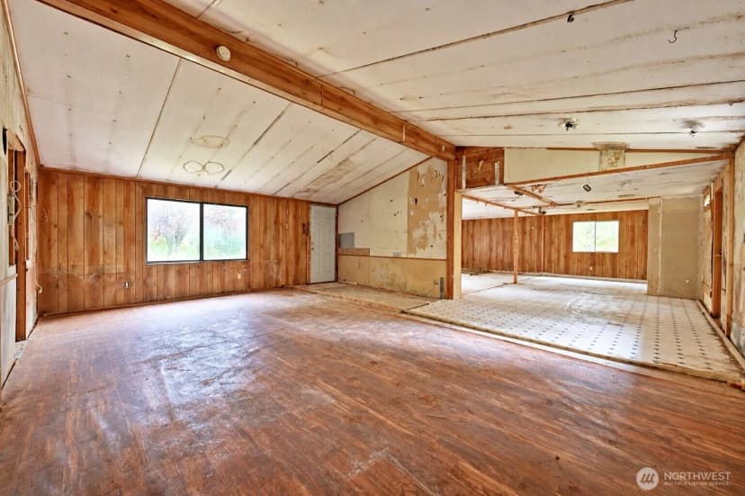 Property photo for 2272 Long Lake Road Se, Port Orchard photo 36