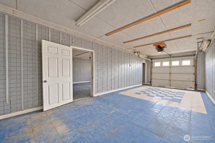Property photo for 2272 Long Lake Road Se, Port Orchard photo 32