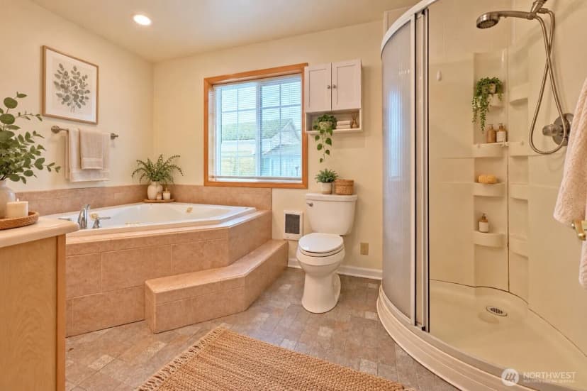 Property photo for 2272 Long Lake Road Se, Port Orchard photo 12