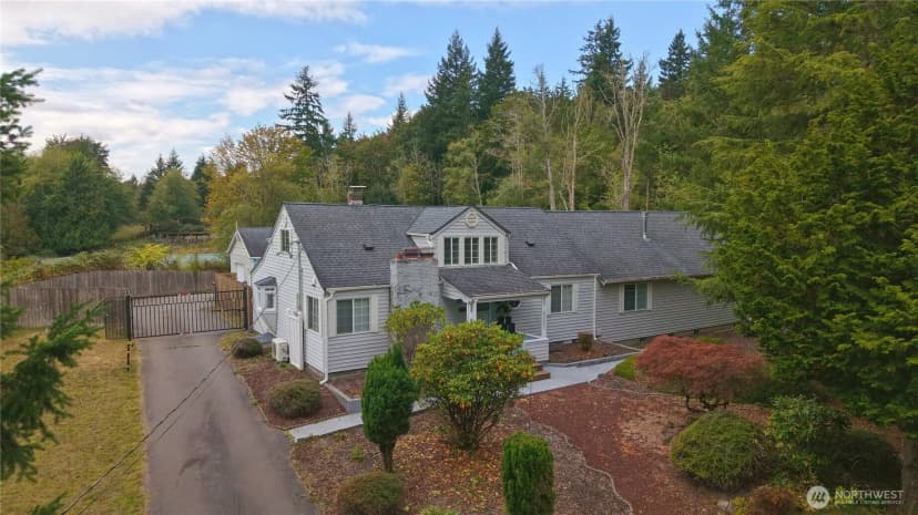 Property photo for 2272 Long Lake Road Se, Port Orchard photo 2