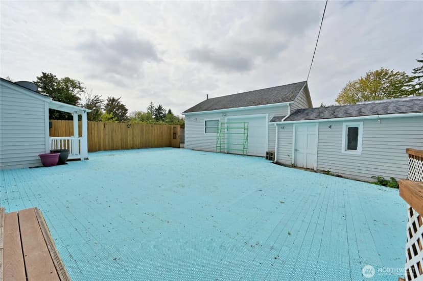 Property photo for 2272 Long Lake Road Se, Port Orchard photo 24
