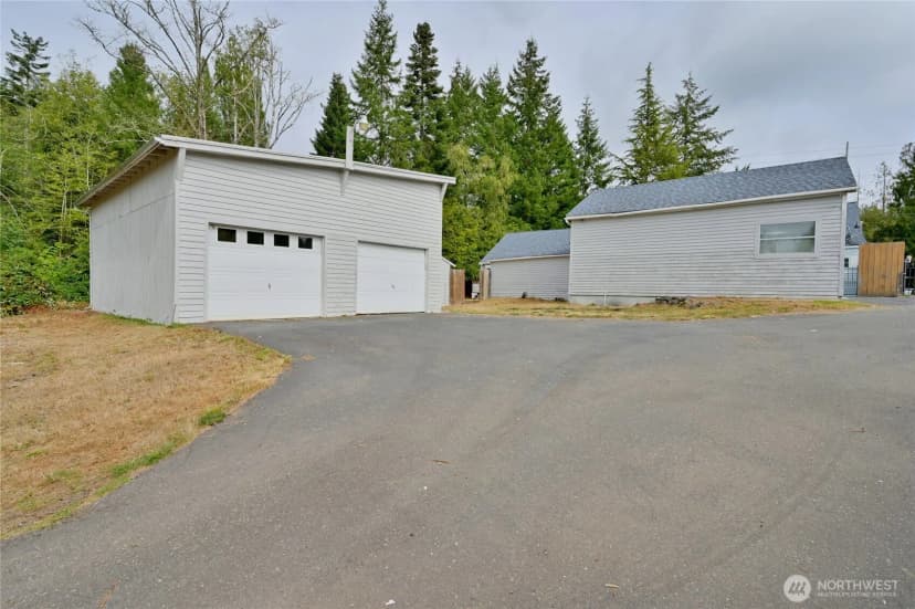 Property photo for 2272 Long Lake Road Se, Port Orchard photo 29
