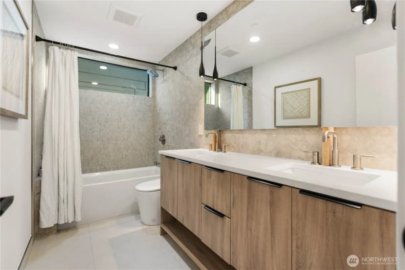 Property photo for 8014 45th Avenue Sw, Seattle photo 37