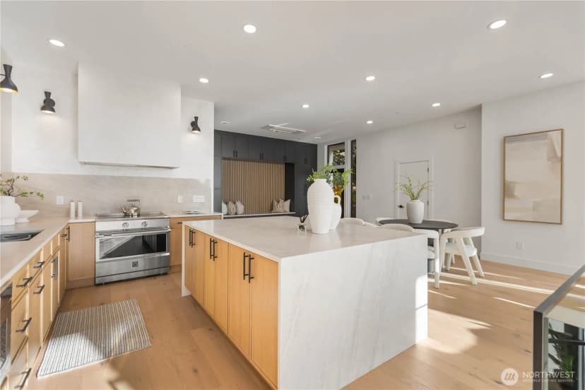 Property photo for 8014 45th Avenue Sw, Seattle photo 19