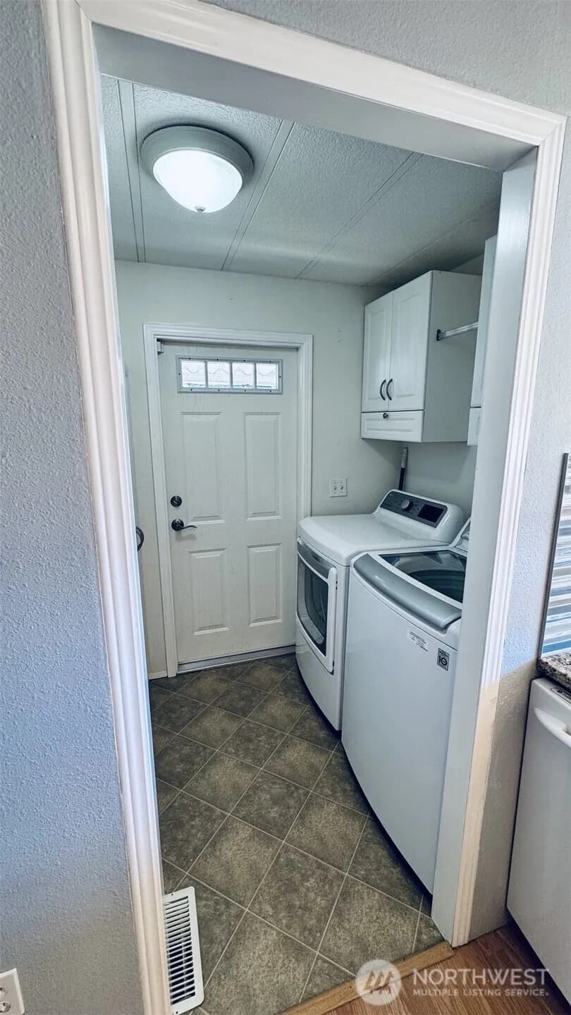 Property photo for 25739 135th Avenue Se #1, Kent photo 12