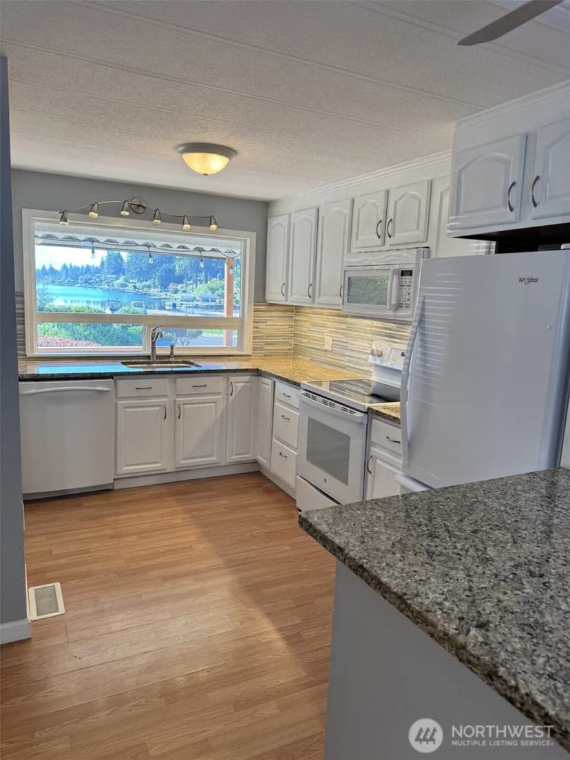 Property photo for 25739 135th Avenue Se #1, Kent photo 8