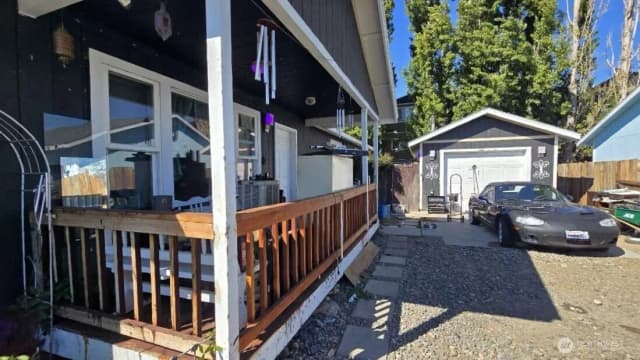 Property photo for 1561 Cashmere Street, Wenatchee photo 3