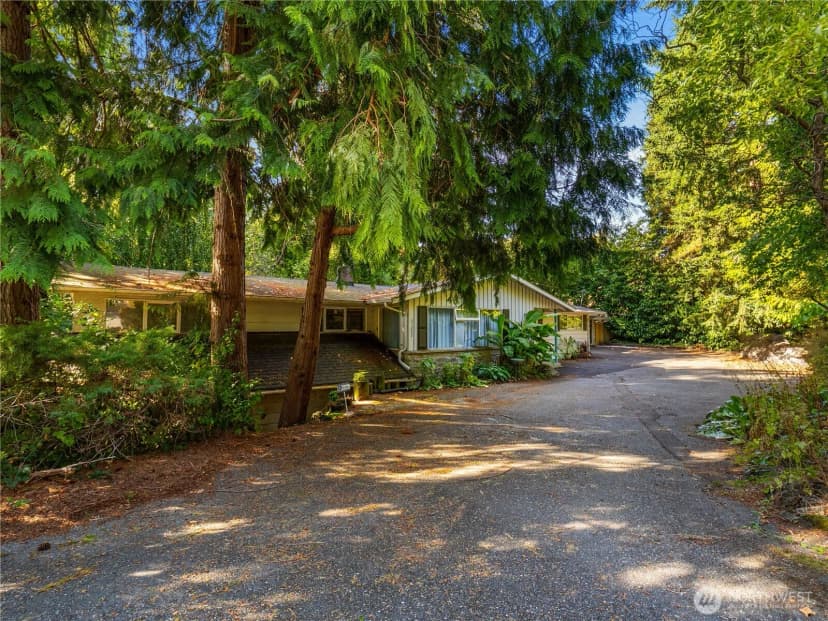 Property photo for 31233 22nd Avenue Sw, Federal Way photo 2