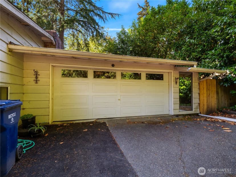 Property photo for 31233 22nd Avenue Sw, Federal Way photo 3