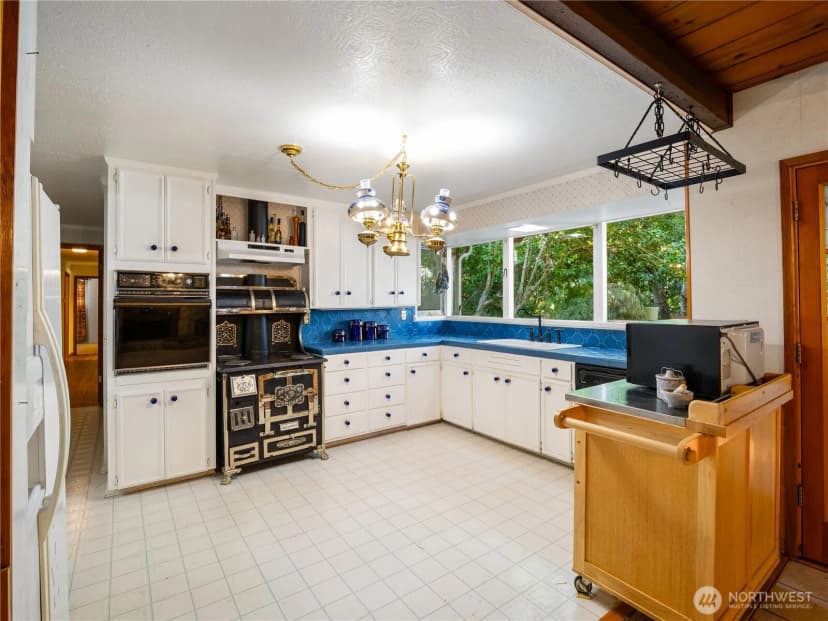 Property photo for 31233 22nd Avenue Sw, Federal Way photo 11