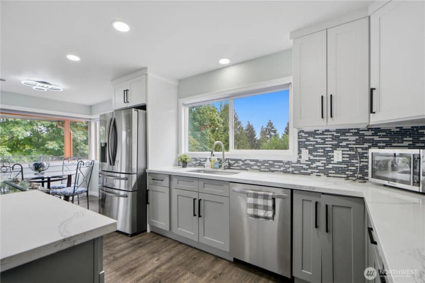 Property photo for 18534 55th Avenue Ne, Kenmore photo 12