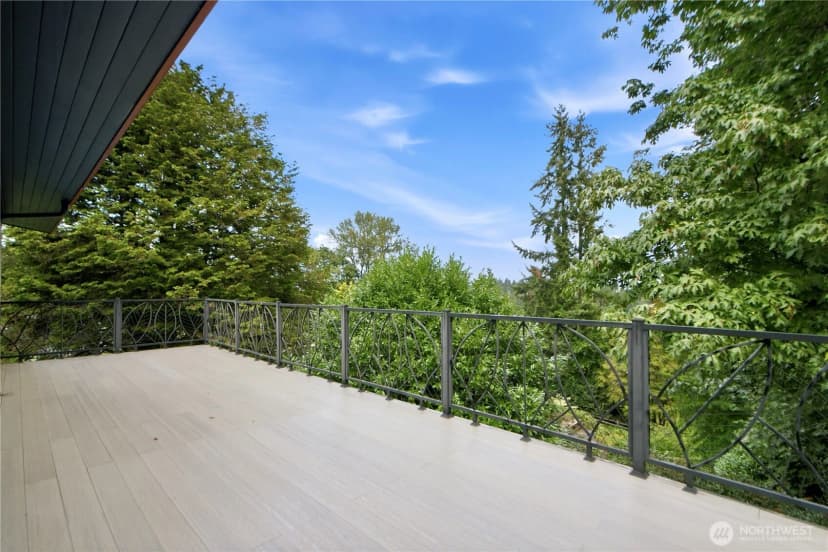 Property photo for 18534 55th Avenue Ne, Kenmore photo 29