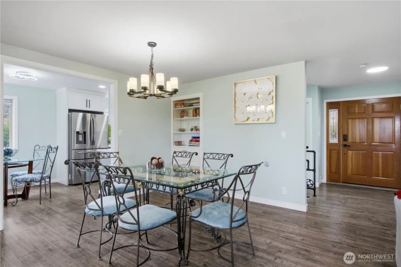 Property photo for 18534 55th Avenue Ne, Kenmore photo 7