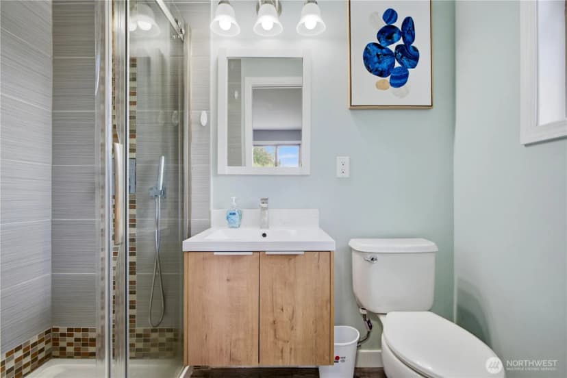 Property photo for 18534 55th Avenue Ne, Kenmore photo 15