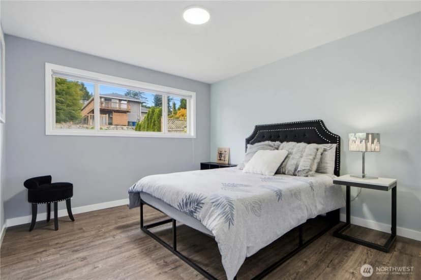 Property photo for 18534 55th Avenue Ne, Kenmore photo 16