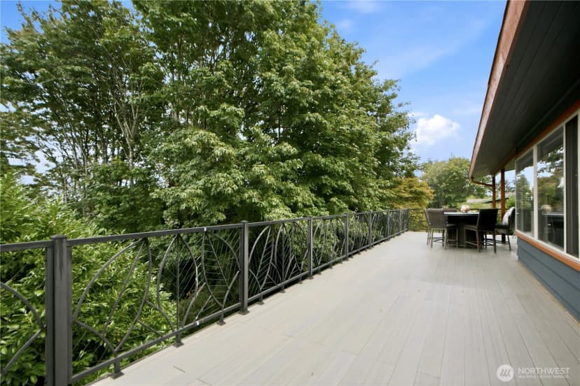 Property photo for 18534 55th Avenue Ne, Kenmore photo 30