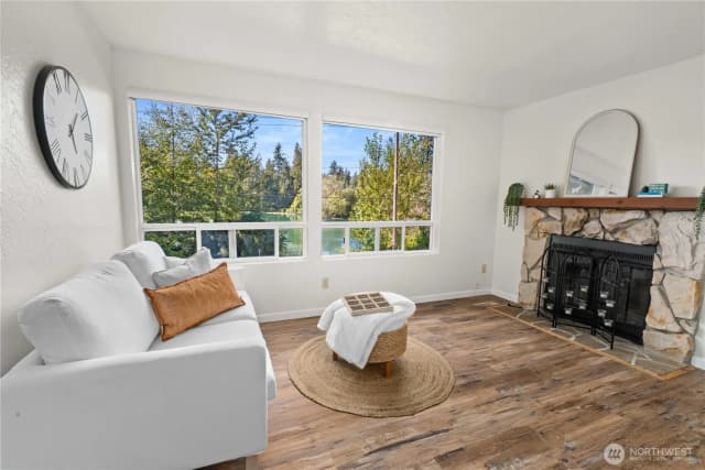 Property photo for 19803 Ashworth Avenue N, Shoreline photo 5