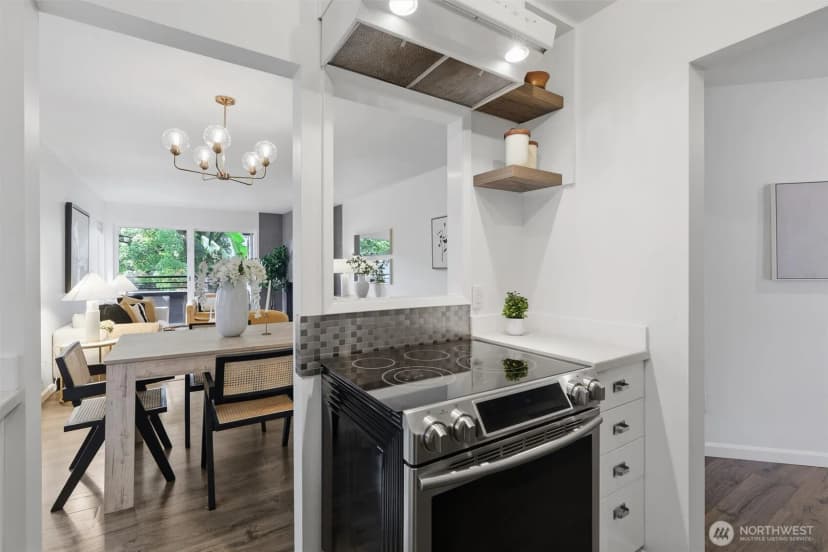 Property photo for 1601 E Columbia Street #104, Seattle photo 17