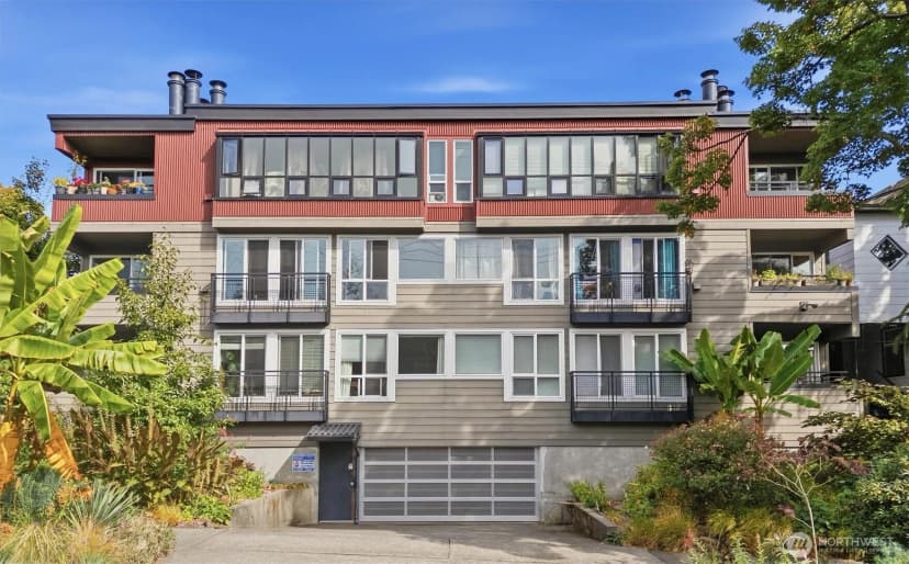 Property photo for 1601 E Columbia Street #104, Seattle photo 2