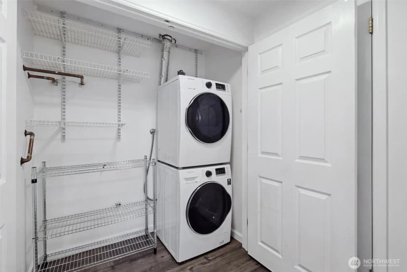 Property photo for 1601 E Columbia Street #104, Seattle photo 29