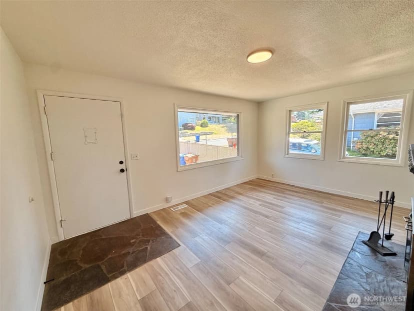 Property photo for 5611 N 48th Street, Tacoma photo 6