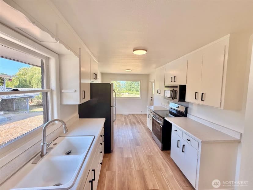 Property photo for 5611 N 48th Street, Tacoma photo 11