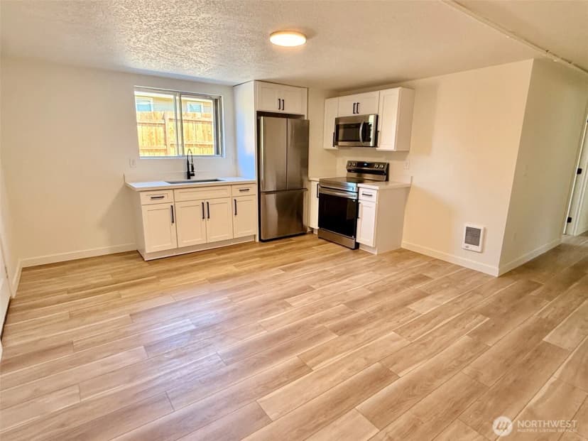 Property photo for 5611 N 48th Street, Tacoma photo 23