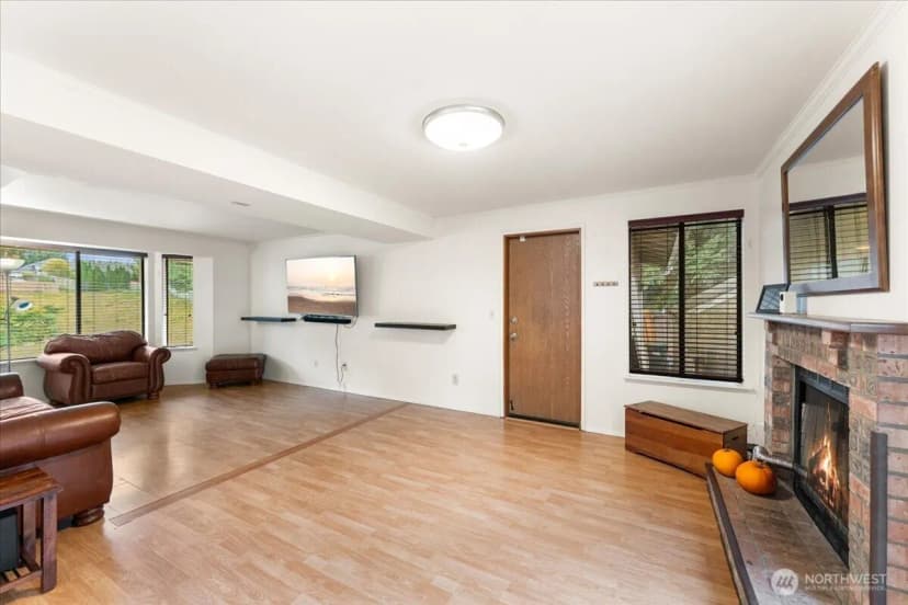 Property photo for 20507 123rd Street Ct E, Bonney Lake photo 4