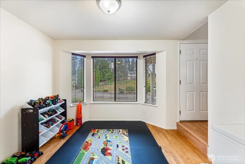 Property photo for 20507 123rd Street Ct E, Bonney Lake photo 9