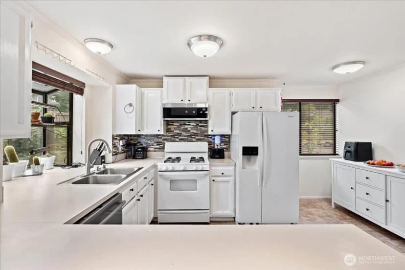Property photo for 20507 123rd Street Ct E, Bonney Lake photo 6