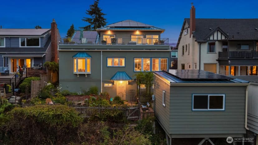 Property photo for 1718 Palm Avenue Sw, Seattle photo 4
