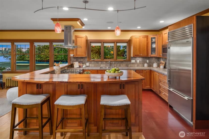 Property photo for 1718 Palm Avenue Sw, Seattle photo 14