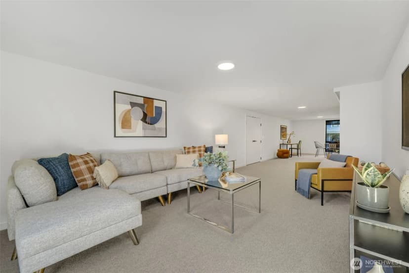 Property photo for 6015 53rd Avenue Ne, Seattle photo 25