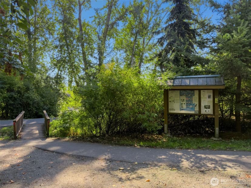 Property photo for 6015 53rd Avenue Ne, Seattle photo 38