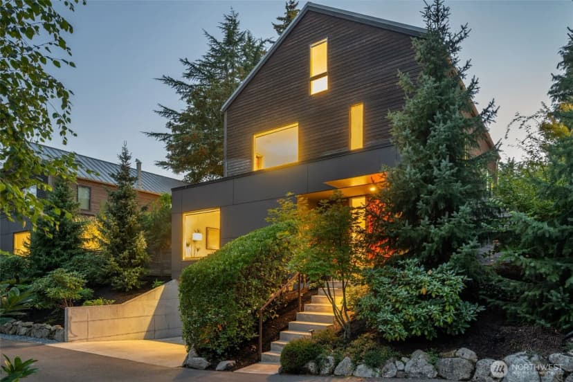 Property photo for 6015 53rd Avenue Ne, Seattle photo 40