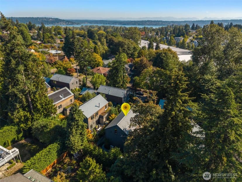 Property photo for 6015 53rd Avenue Ne, Seattle photo 35