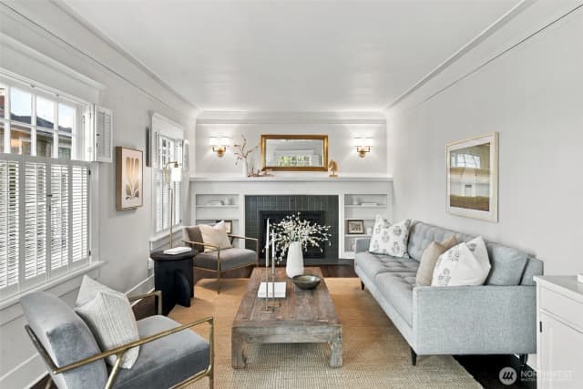 Property photo for 463 Lynn Street, Seattle photo 5