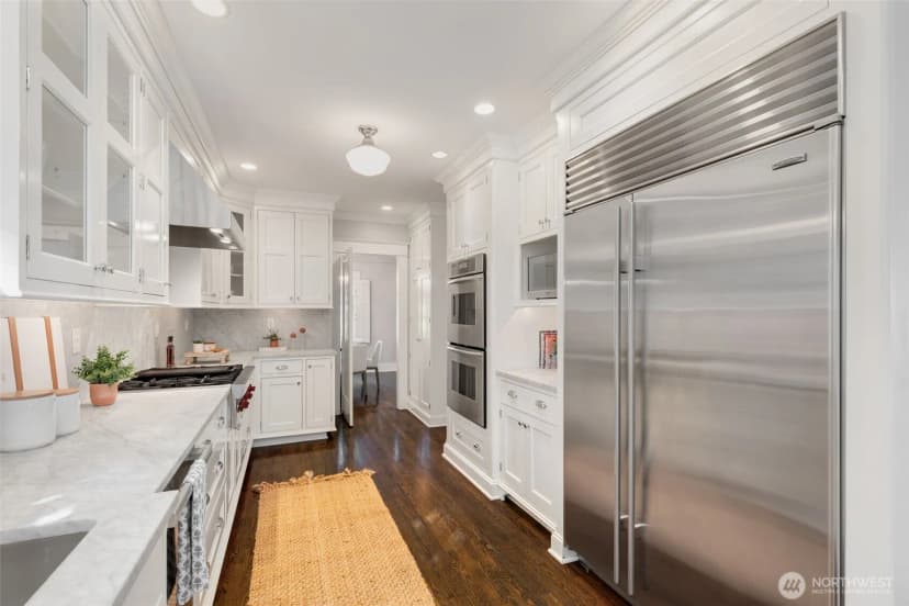 Property photo for 463 Lynn Street, Seattle photo 9
