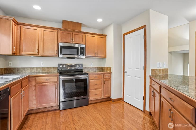 Property photo for 2533 143rd Lane Sw, Lynnwood photo 6
