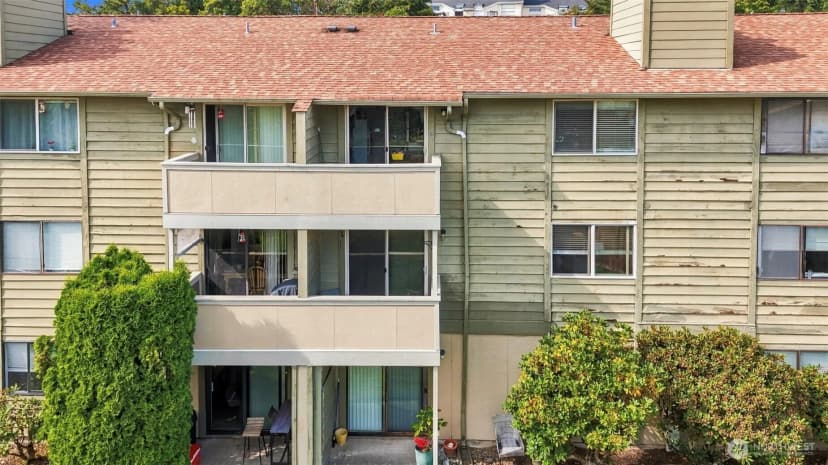 Property photo for 4810 S 187th Place #b-205, Seattle photo 23