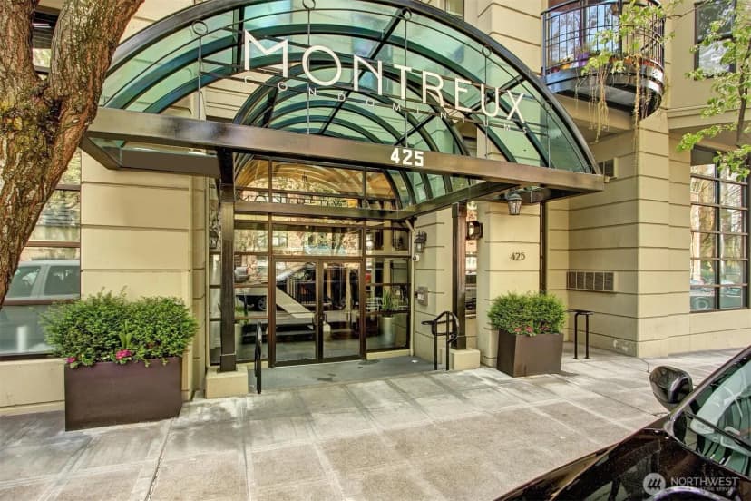 Property photo for 425 Vine Street #405, Seattle photo 2