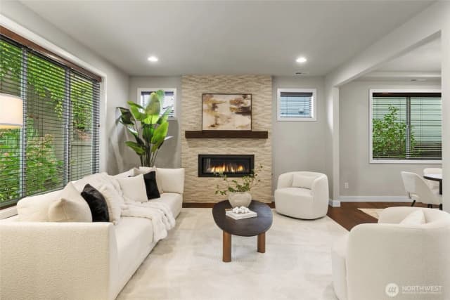 Property photo for 13530 Ne 128th Place, Kirkland photo 3