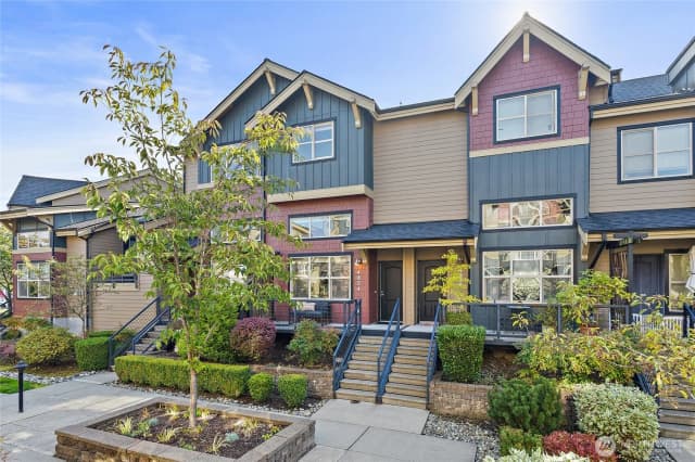 Property photo for 4824 Pointes Drive, Mukilteo photo 2