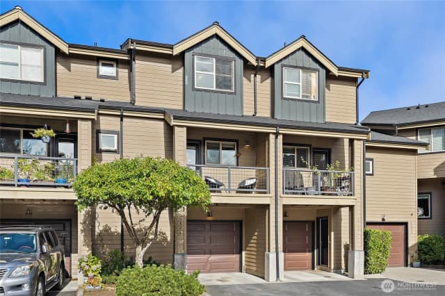 Property photo for 4824 Pointes Drive, Mukilteo photo 4