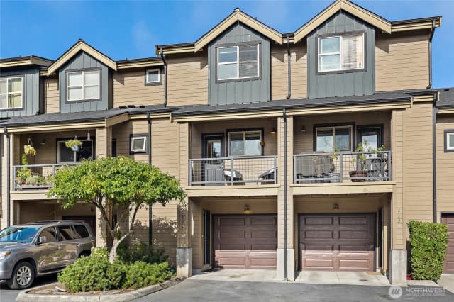 Property photo for 4824 Pointes Drive, Mukilteo photo 5