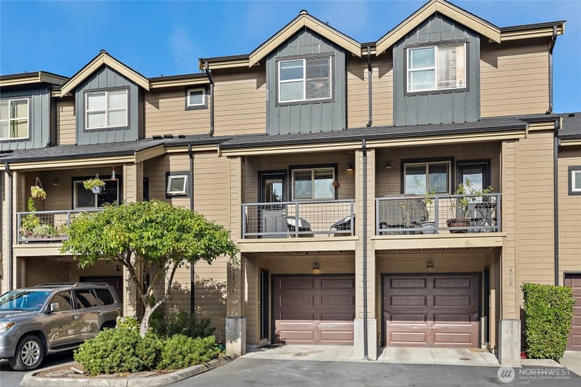 Property photo for 4824 Pointes Drive, Mukilteo photo 5
